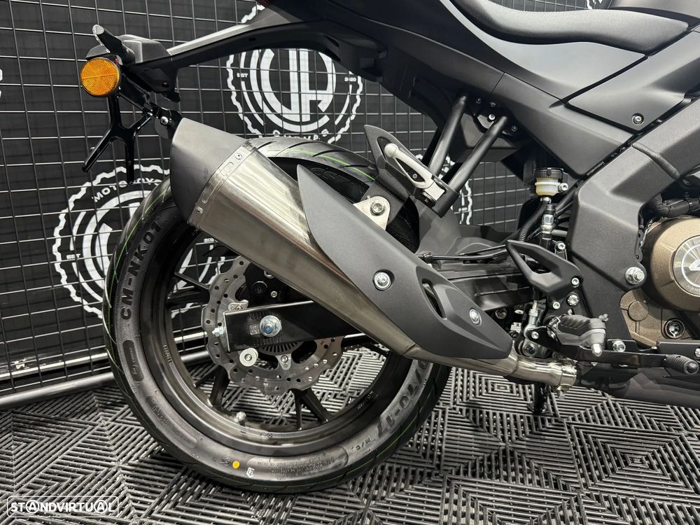 QJ Motor SRK 125S - 3