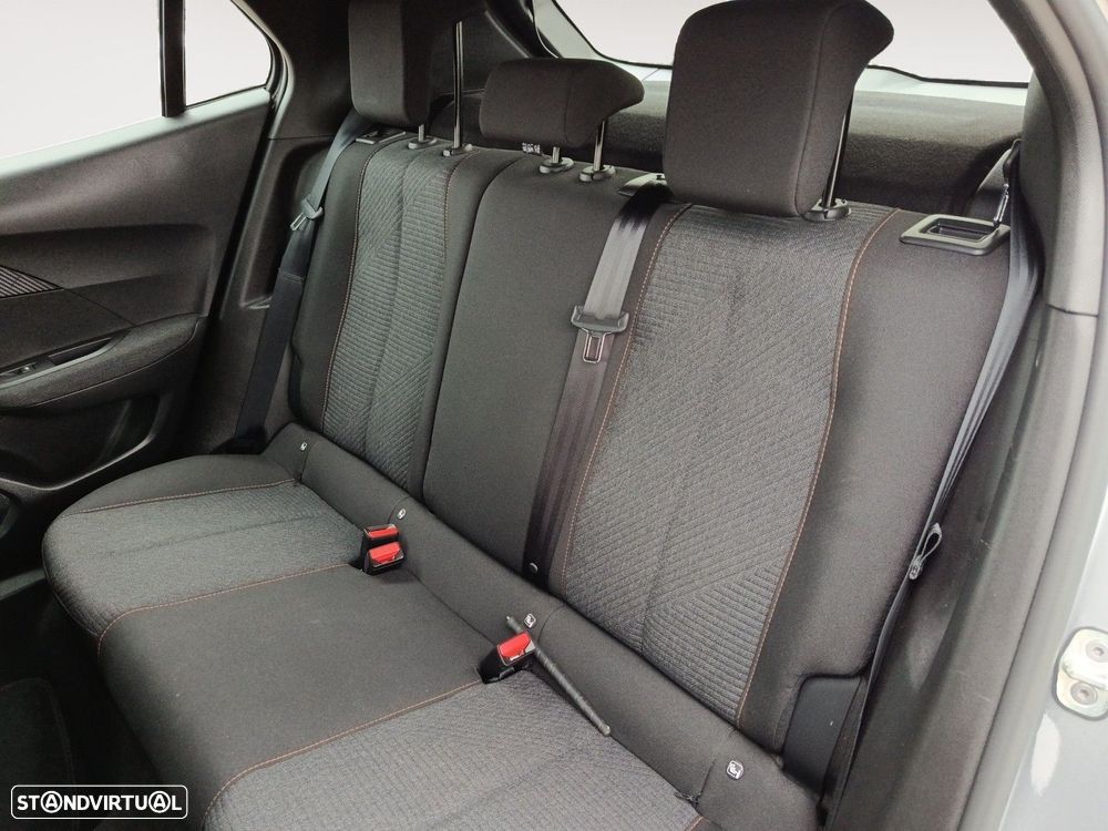Peugeot 2008 1.2 PureTech Style - 13