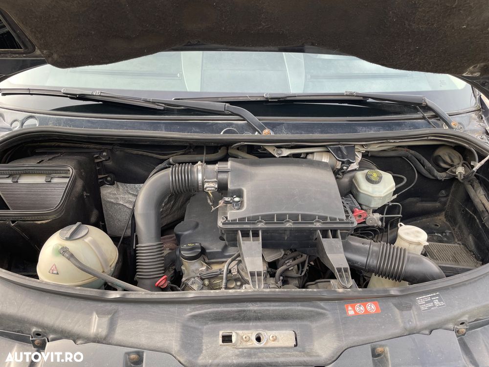 Mercedes-Benz Sprinter - 10