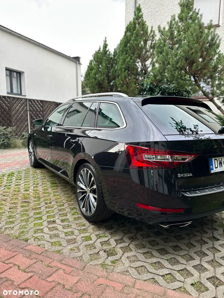Skoda Superb 2.0 TSI 4x4 L&K DSG - 11