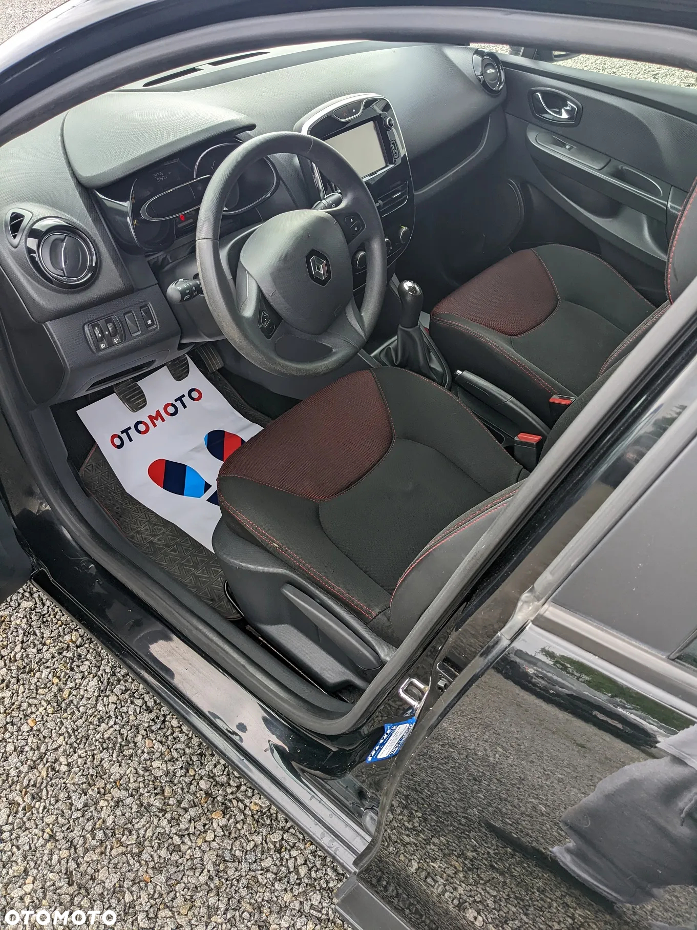 Renault Clio - 9