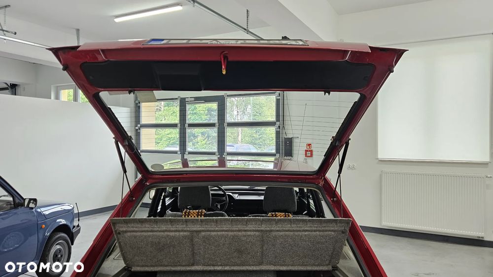 Polonez Caro - 22
