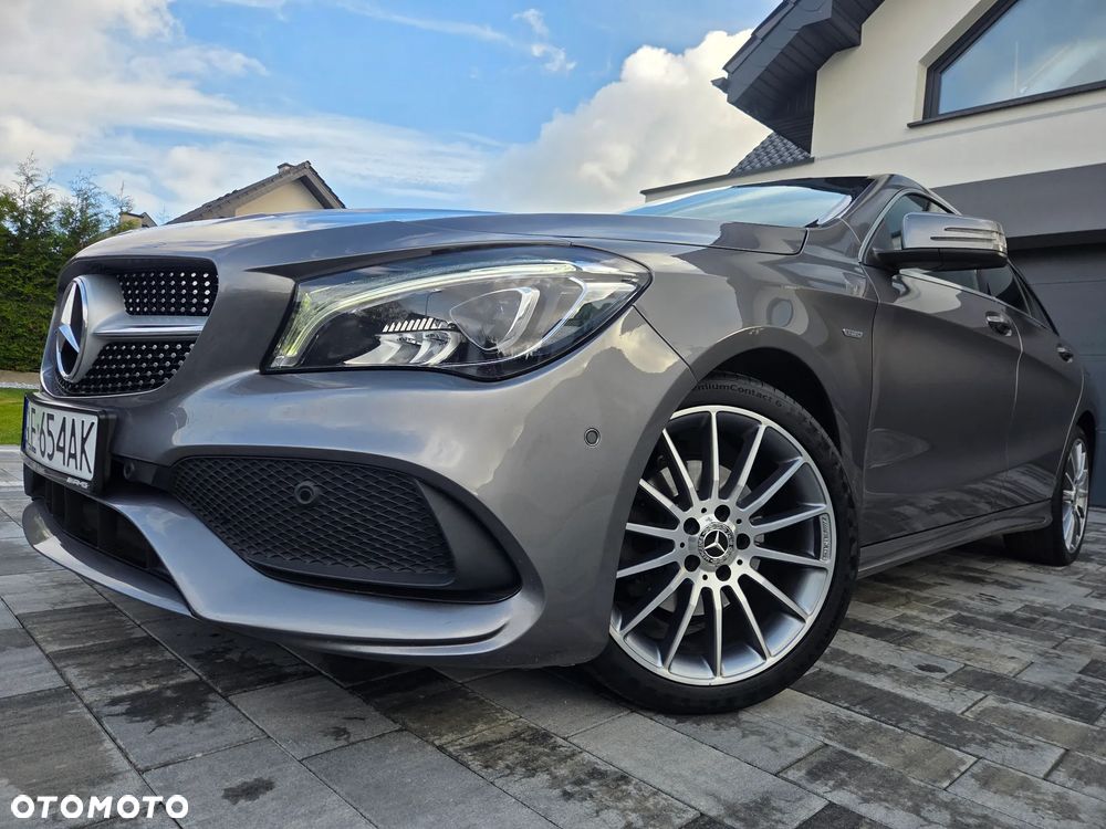 Mercedes-Benz CLA 200 7G-DCT AMG Line - 14
