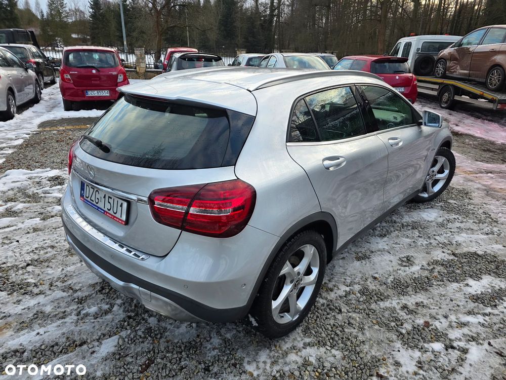 Mercedes-Benz GLA 220 4-Matic Style - 8