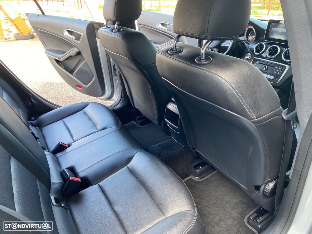 Mercedes-Benz CLA 180 - 11