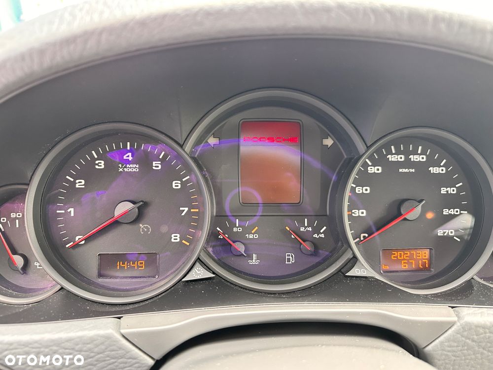 Porsche Cayenne Standard - 12