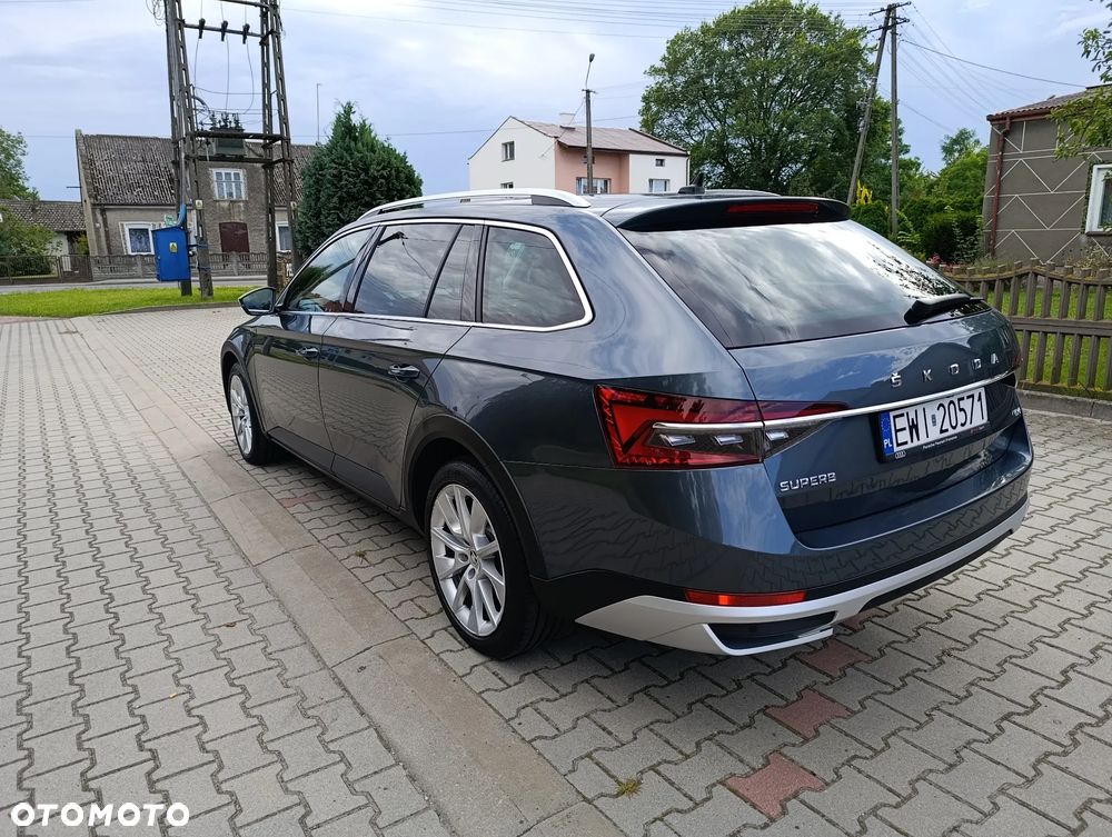 Skoda Superb 2.0 TDI 4x4 DSG Scout - 4