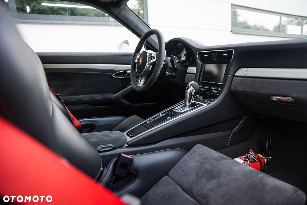 Porsche 911 GT3 - 16