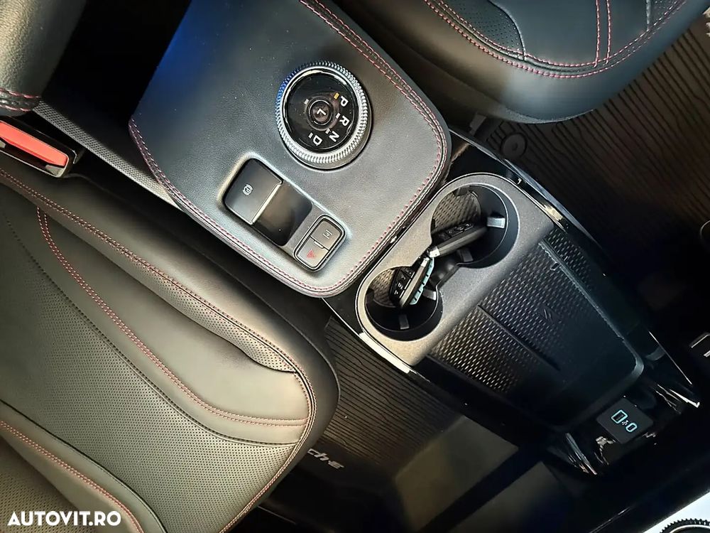 Ford Mustang Mach-E AWD PREMIUM - 24