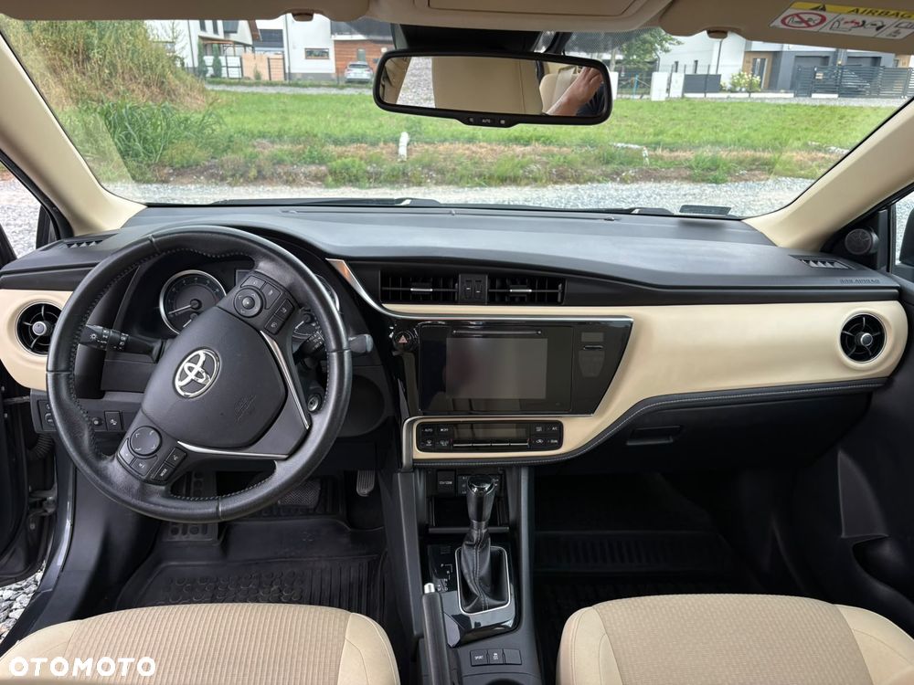 Toyota Corolla 1.6 Prestige MS - 11