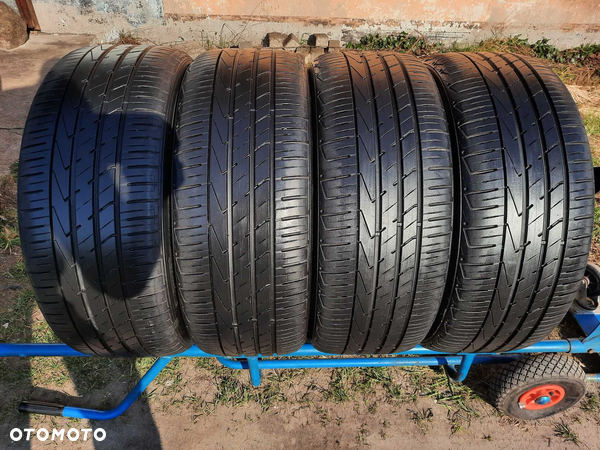 Opony letnie klasy średniej HANKOOK 235/50/19 SUV ok. 5,5 mm 2019 r