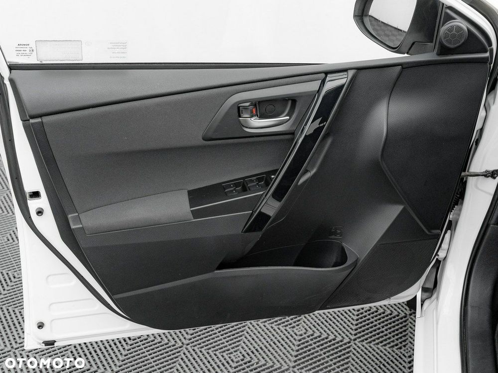 Toyota Auris 1.6 Premium - 13