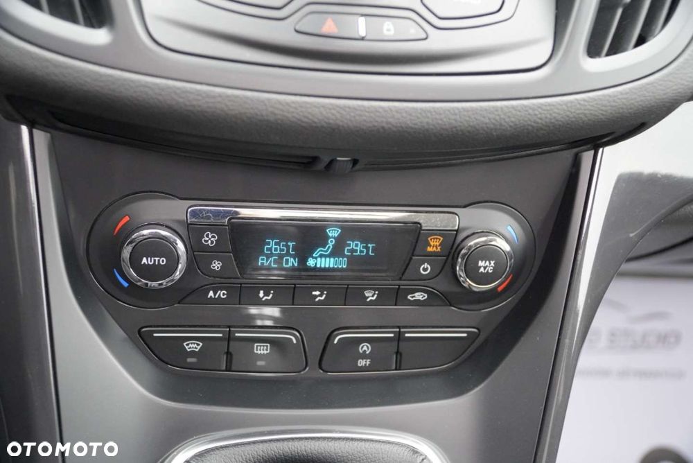 Ford Kuga 2.0 TDCi 2x4 Titanium - 19