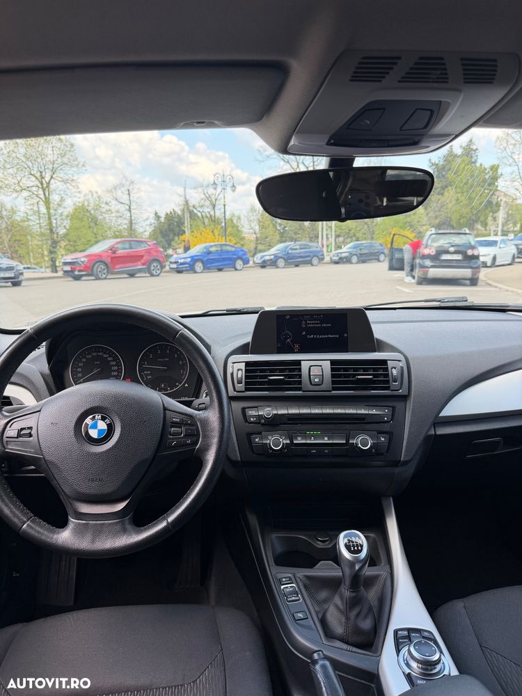 BMW Seria 1 116i - 8