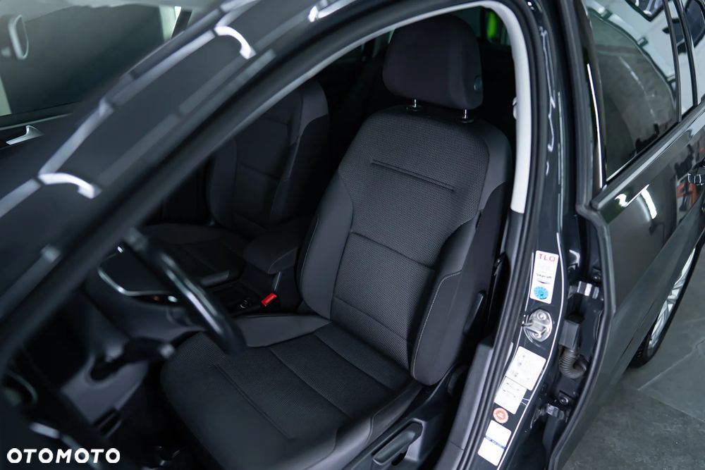 Volkswagen Golf 1.6 TDI SCR Comfortline - 24