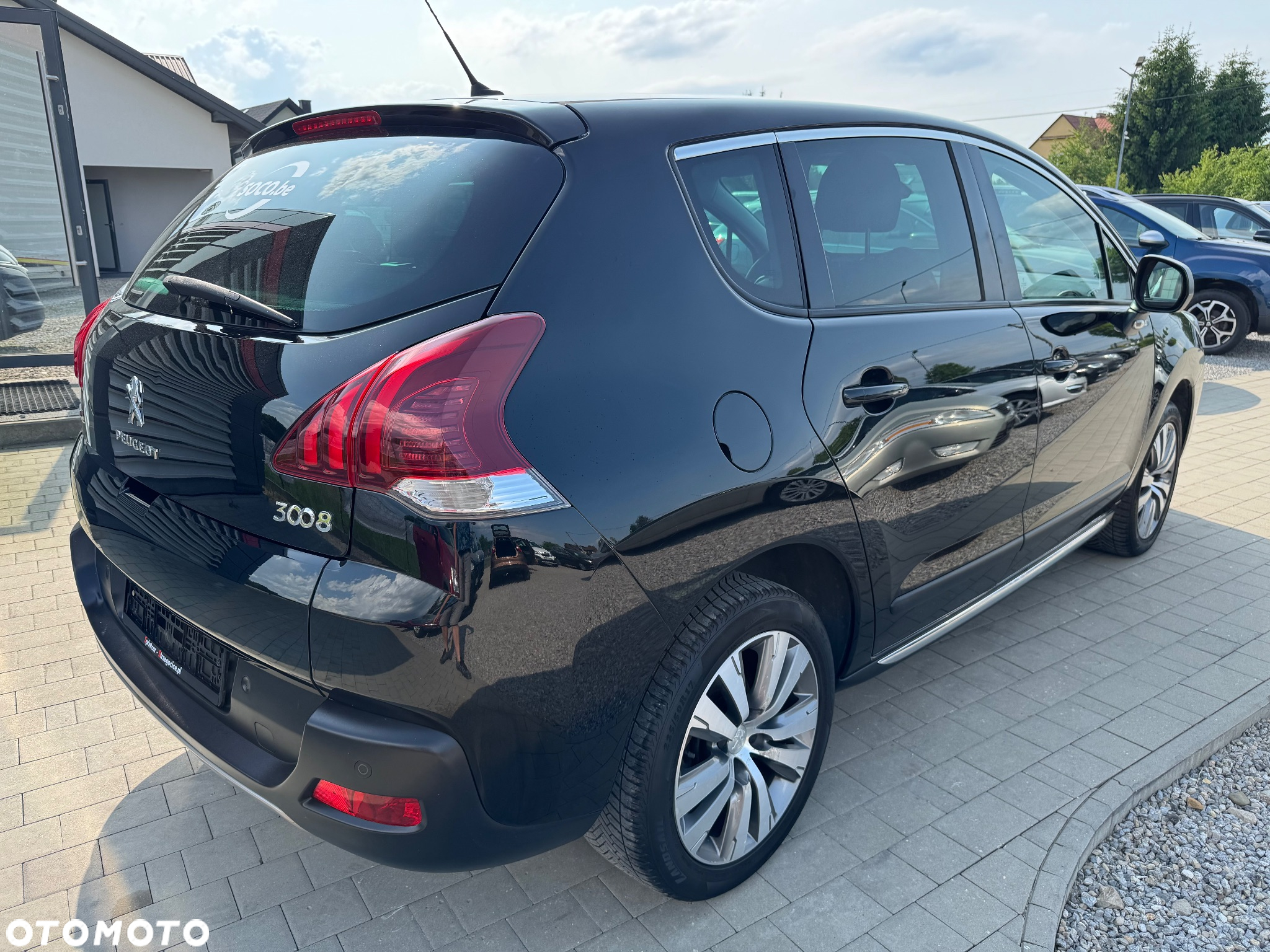 Peugeot 3008 1.6 BlueHDi Style S&S - 26