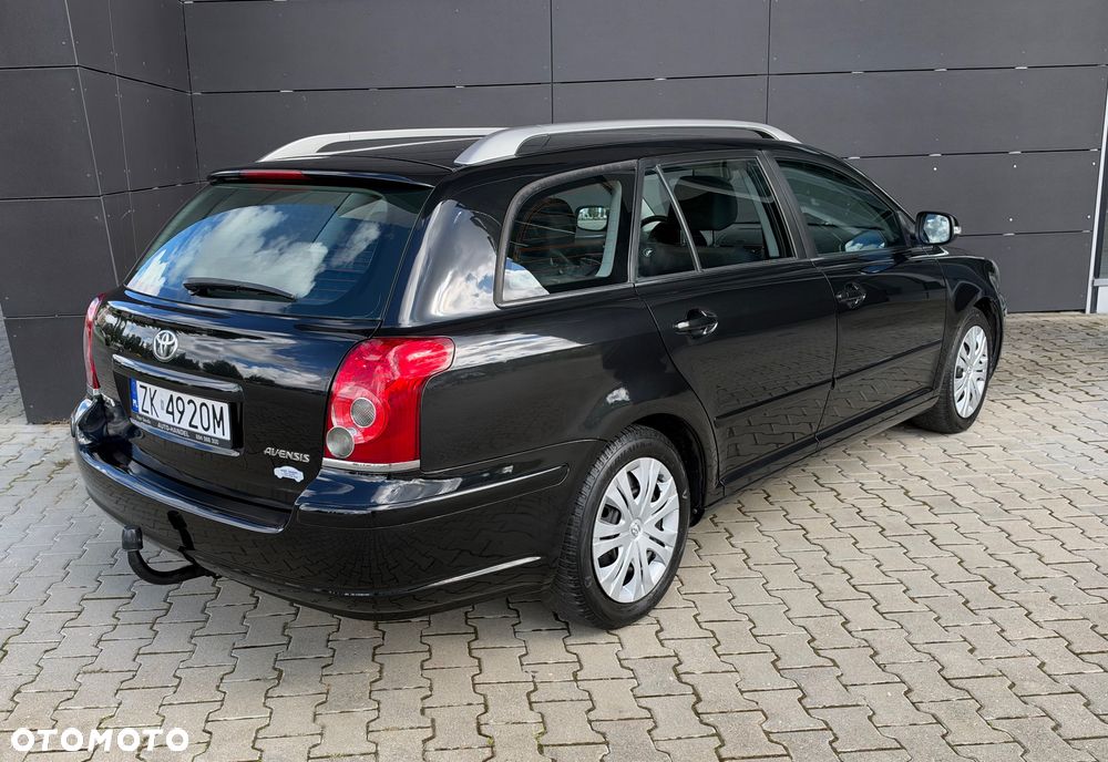 Toyota Avensis 1.8 VVT-i Sol - 9