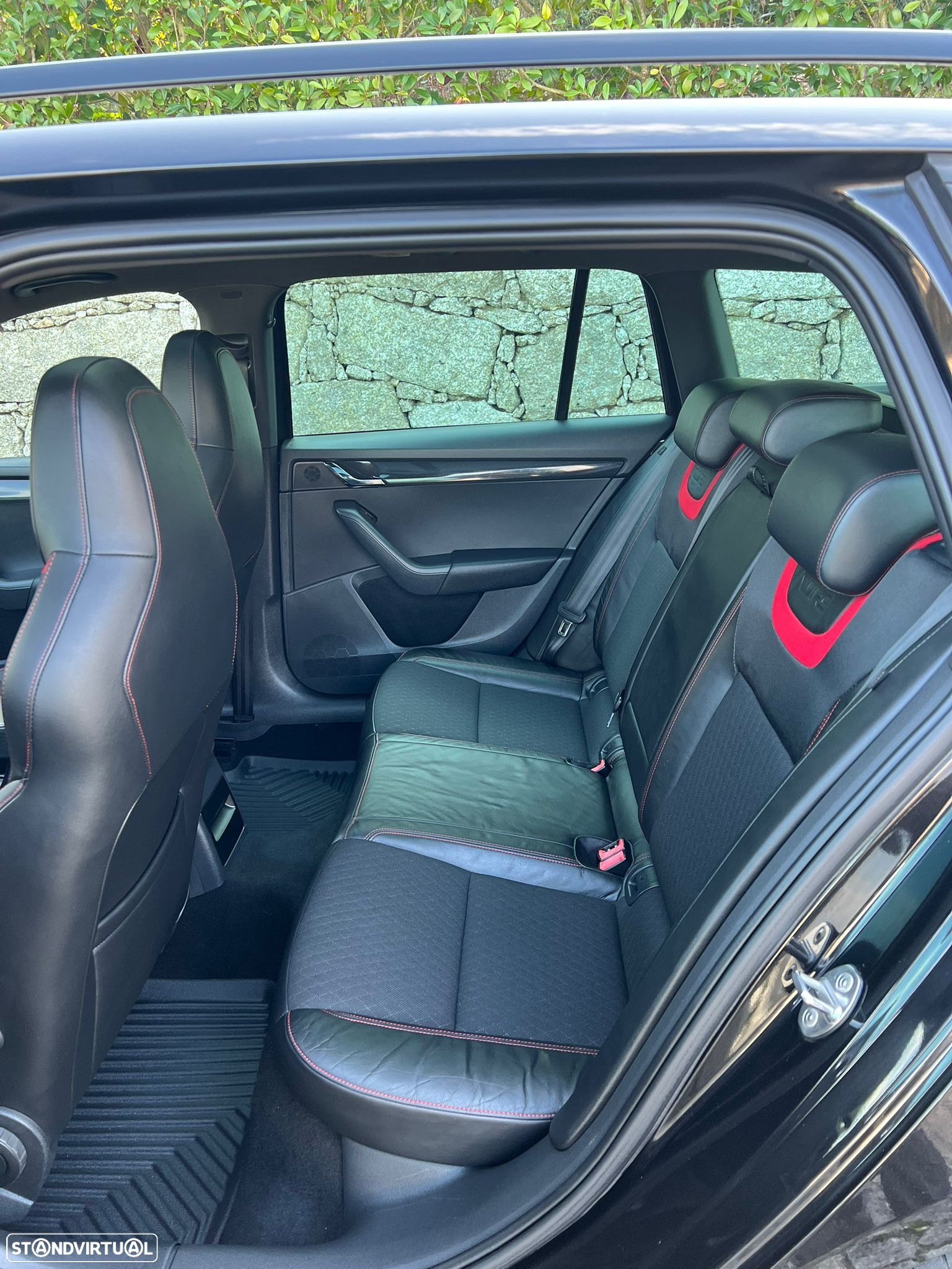 Skoda Octavia Break 2.0 TDI RS DSG - 18
