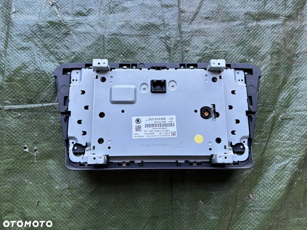 Skoda Superb III 3 radio ekran wyświetlacz 3V0919606 - 2