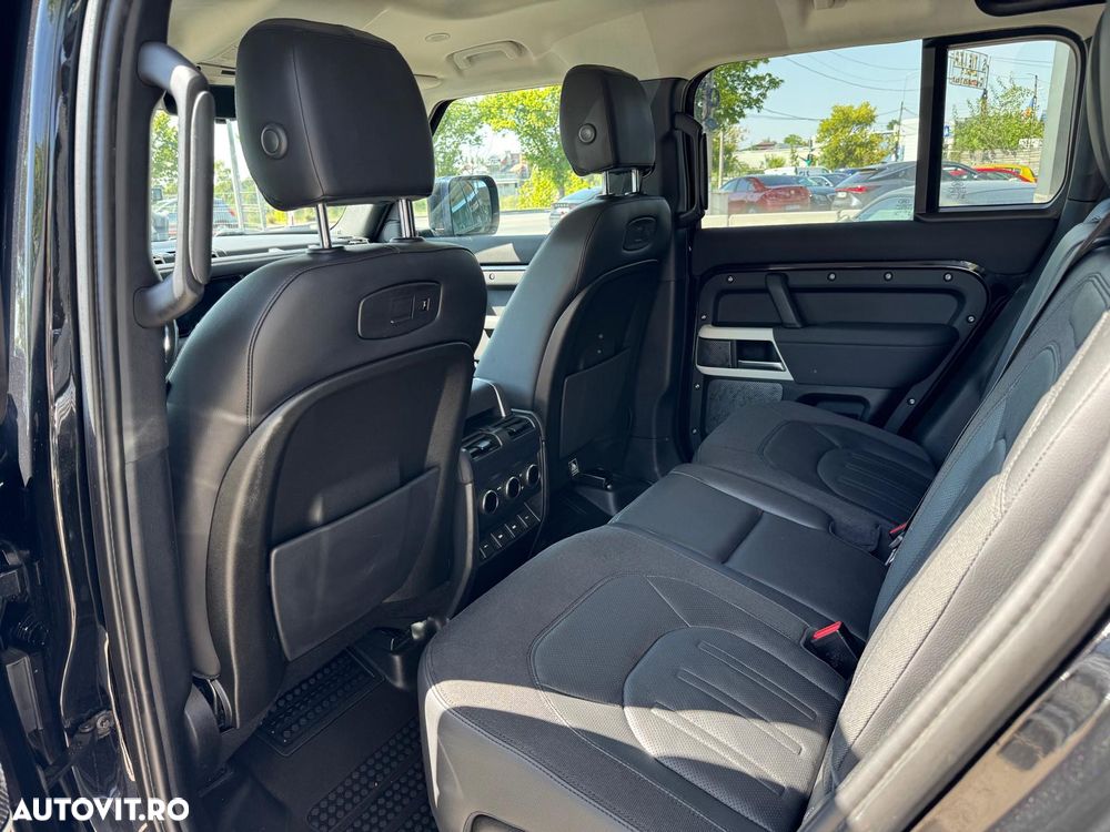 Land Rover Defender 110 2.0L D200 HSE - 17