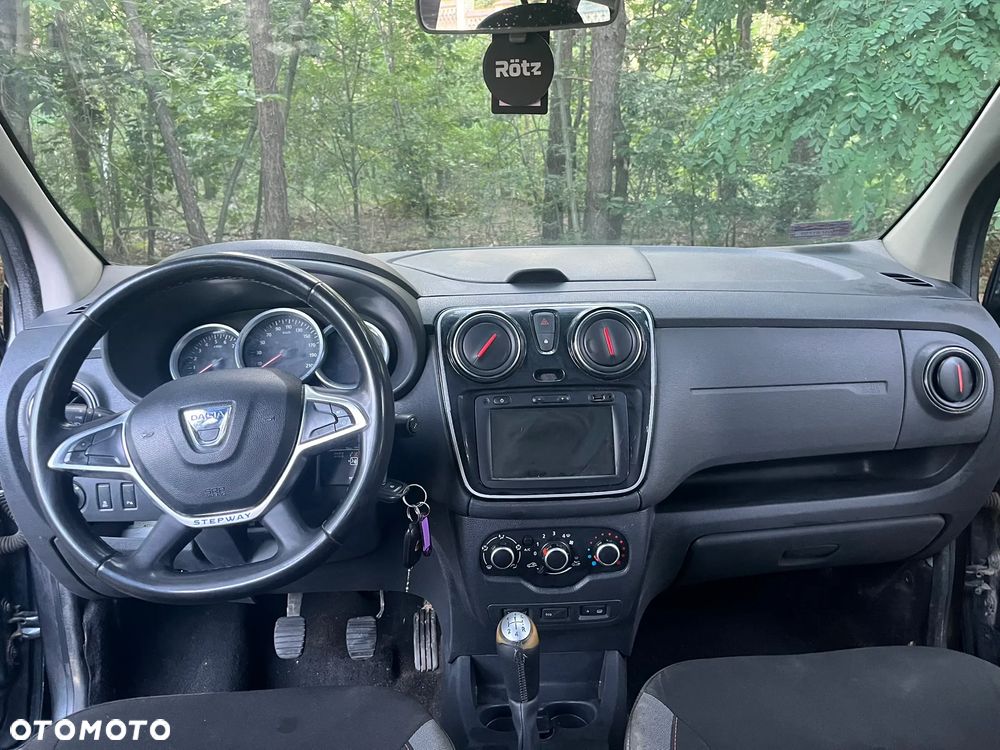 Dacia Lodgy 1.6 SCe Stepway S&S - 14