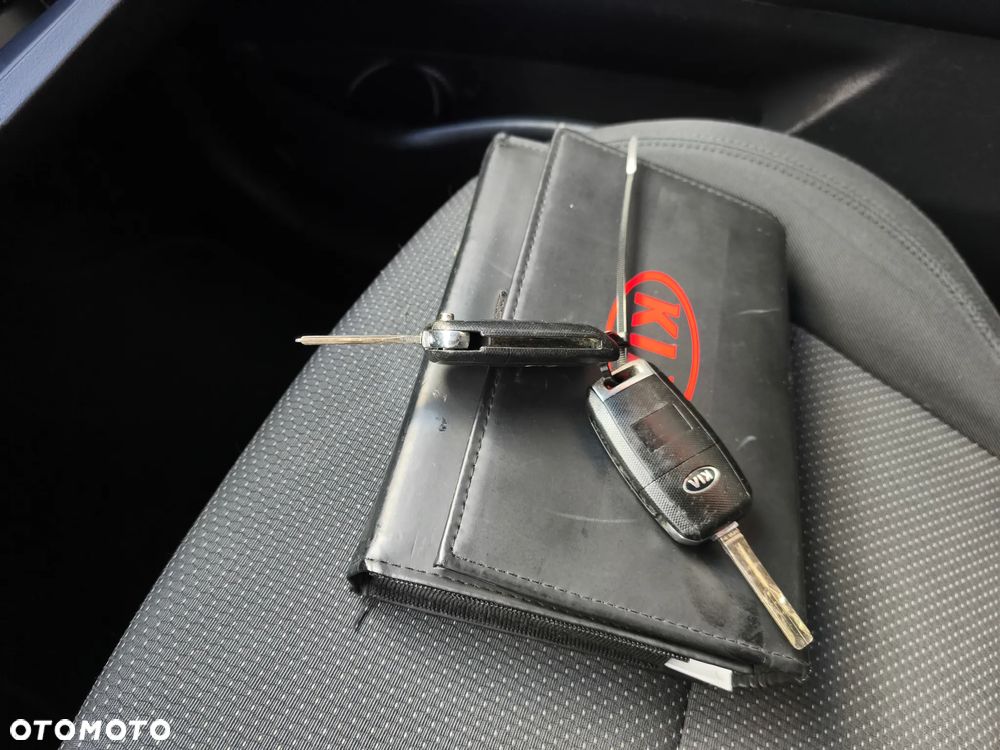 Kia Carens 1.6 GDI XL 7os EU6 - 18