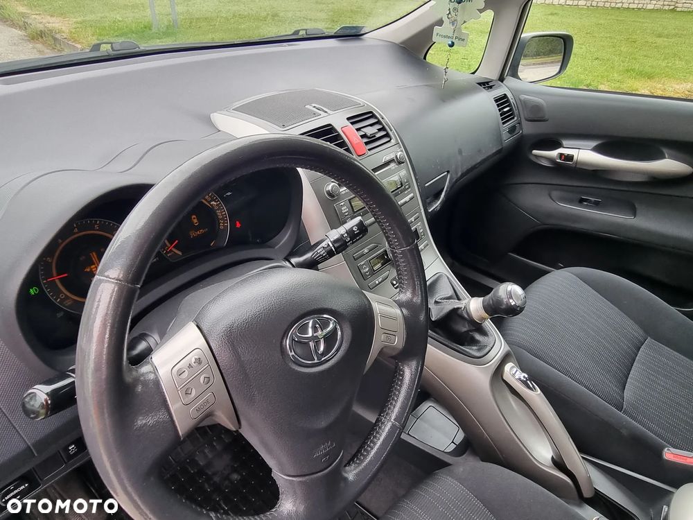 Toyota Auris - 6
