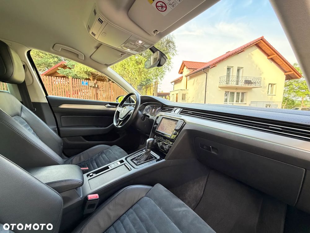 Volkswagen Passat 1.6 TDI SCR DSG - 26