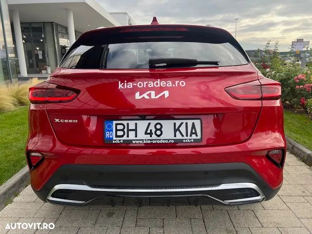 Kia XCeed 1.5 T-GDI 6MT City - 6