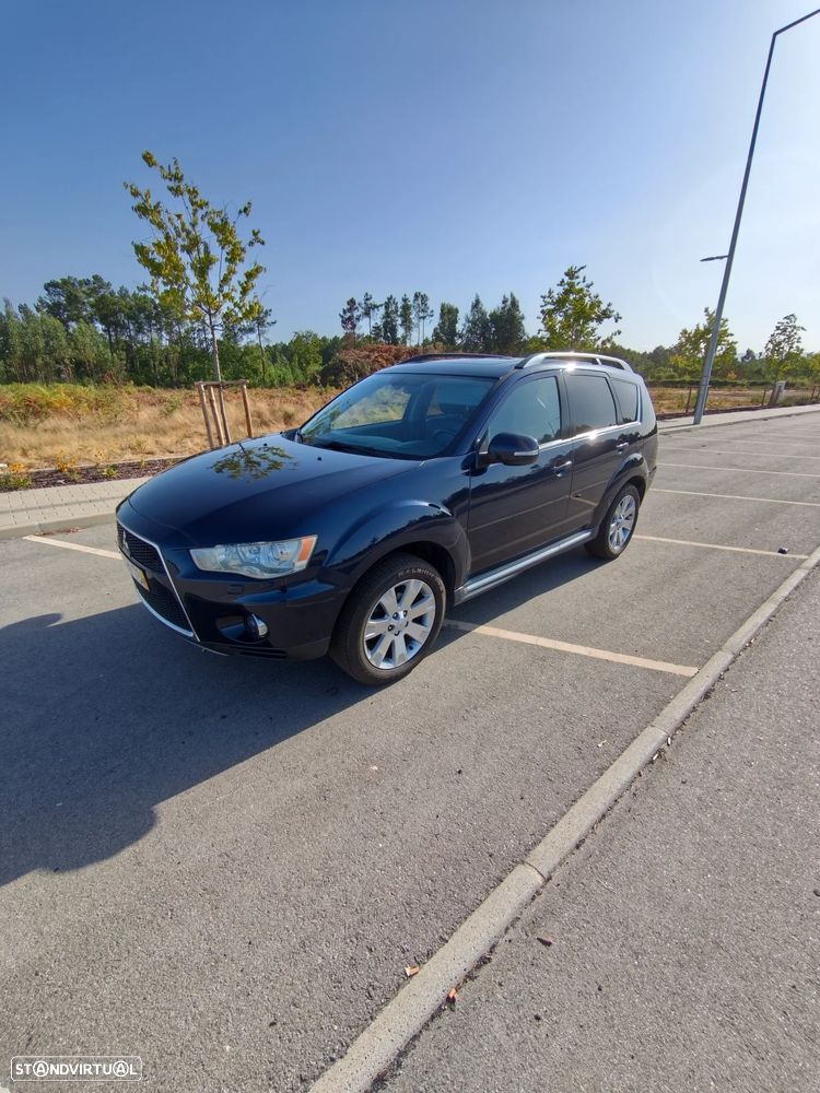 Mitsubishi Outlander 2.2 DI-D Instyle - 1