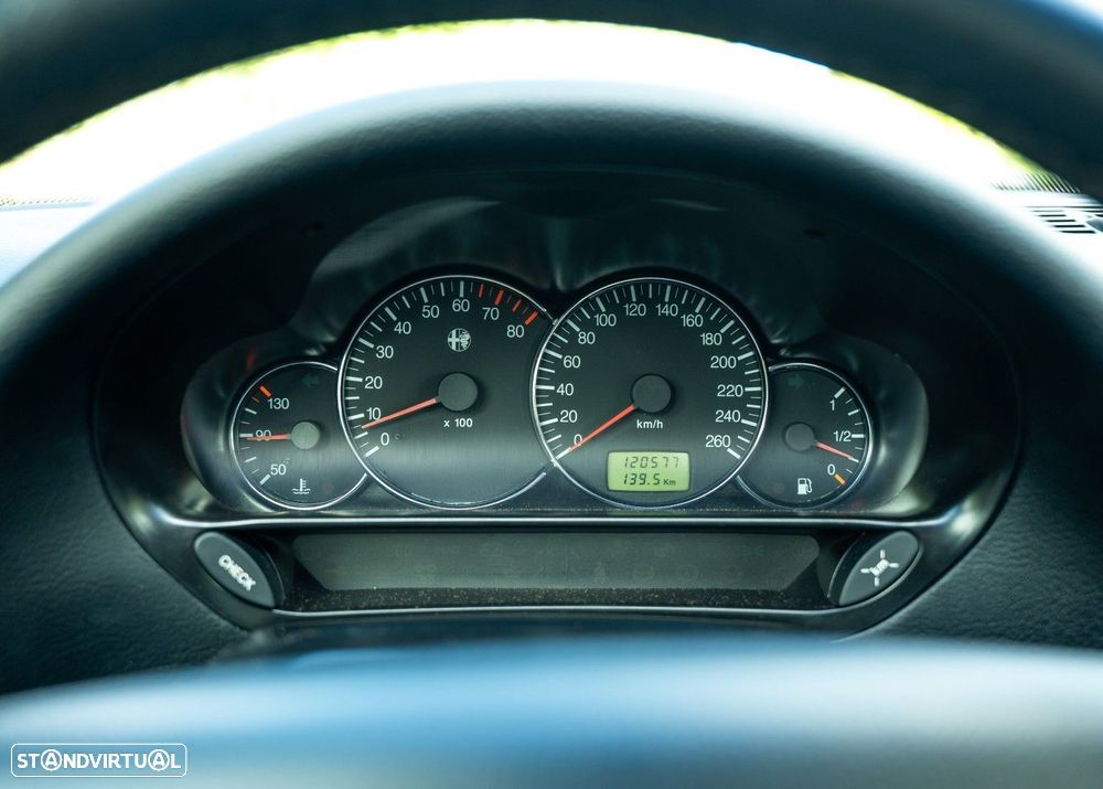 Alfa Romeo 166 2.0 V6 TB - 17