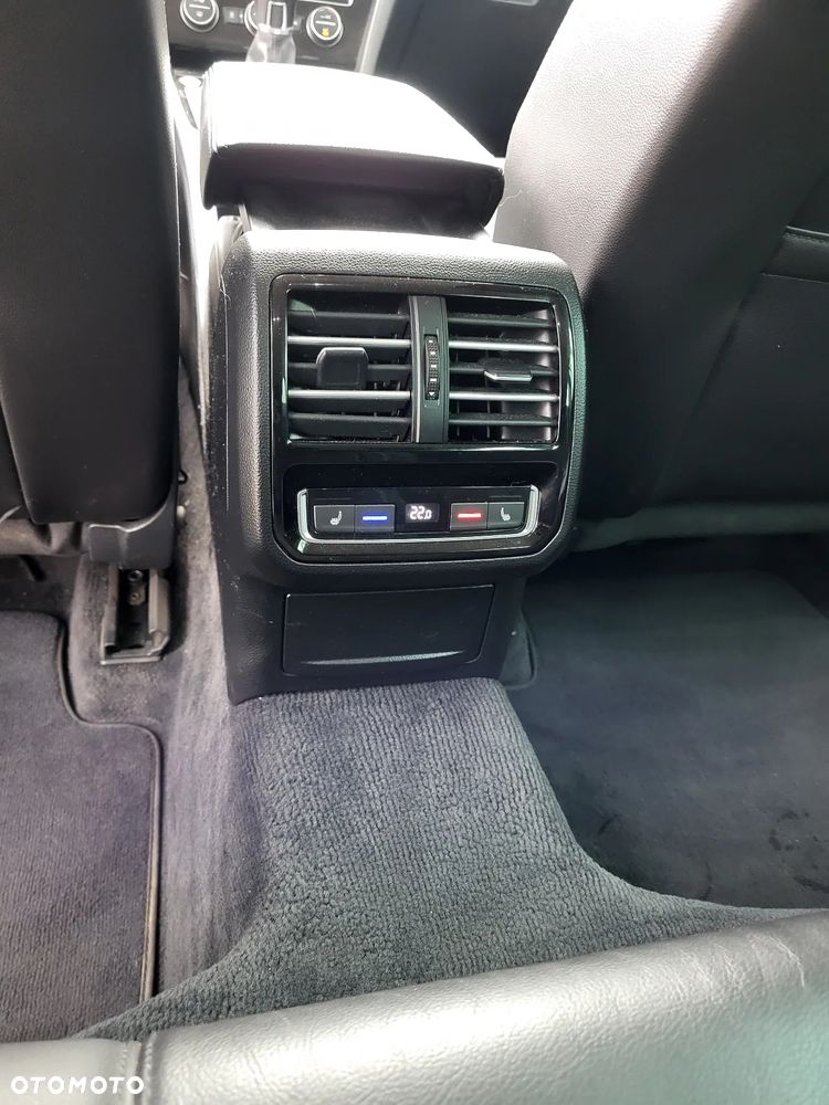 Volkswagen Passat 2.0 TDI BMT Highline - 16