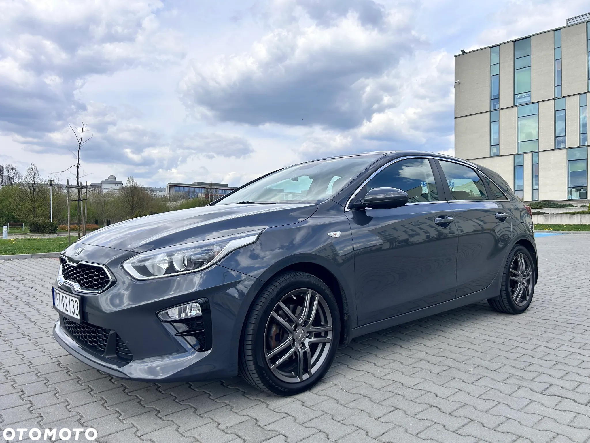 Kia Ceed 1.6 CRDi SCR L Business Line - 11