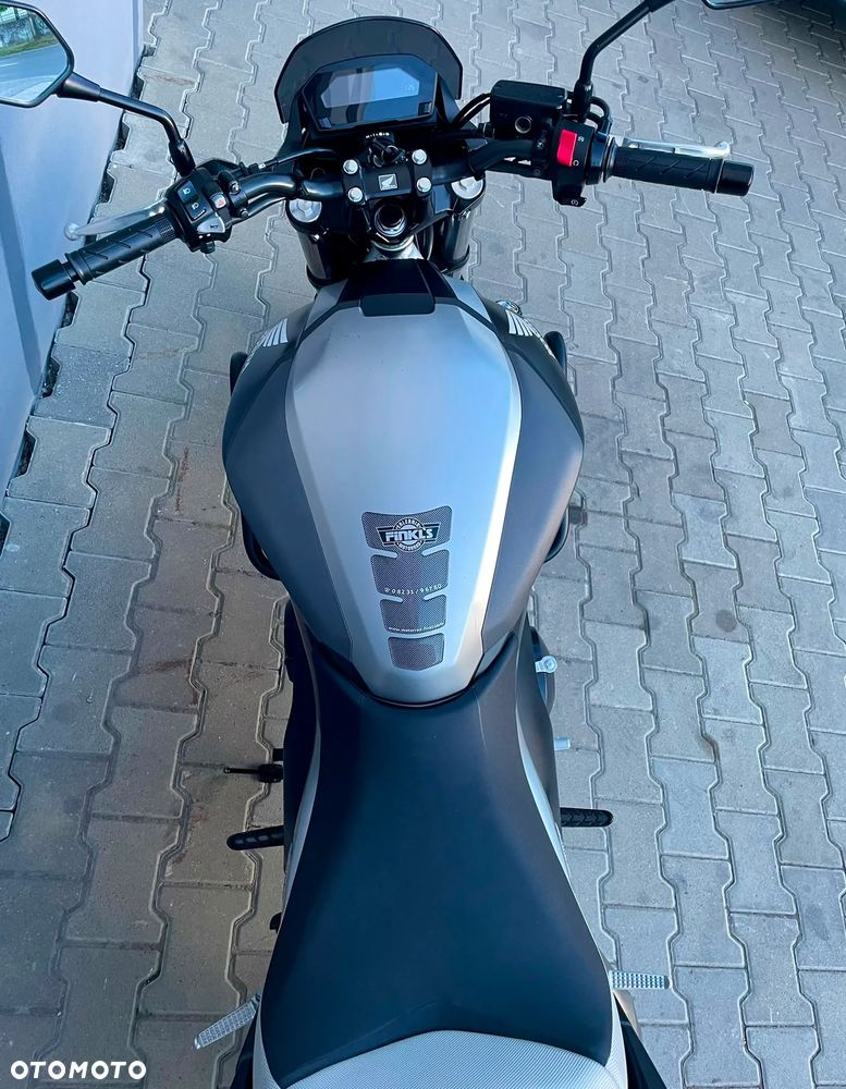 Honda NC - 16