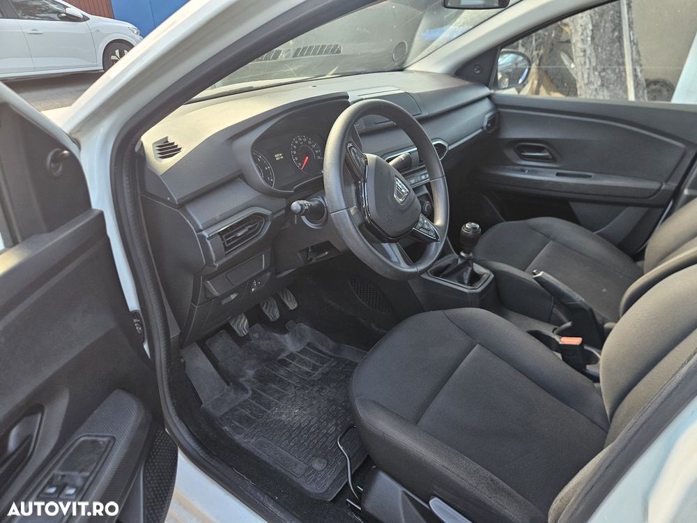 Dacia Jogger 5 locuri TCe 110 Essential - 13