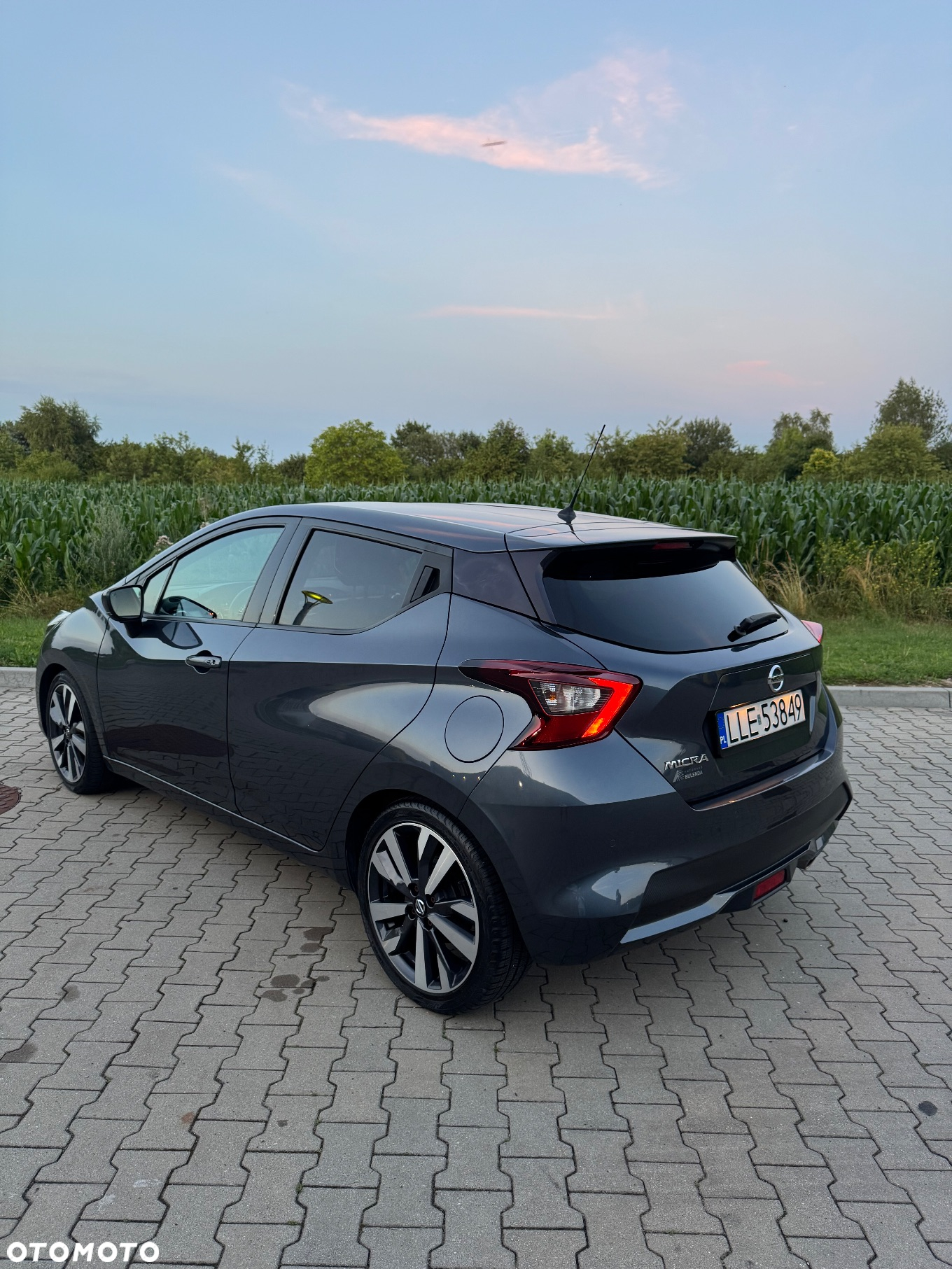 Nissan Micra 1.0 DIG-T Tekna - 4