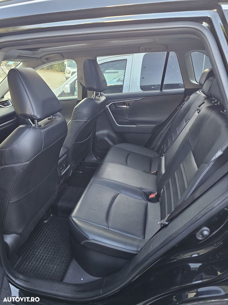 Toyota RAV4 2.5 VVT-iE 4x4 Luxury Plus - 12