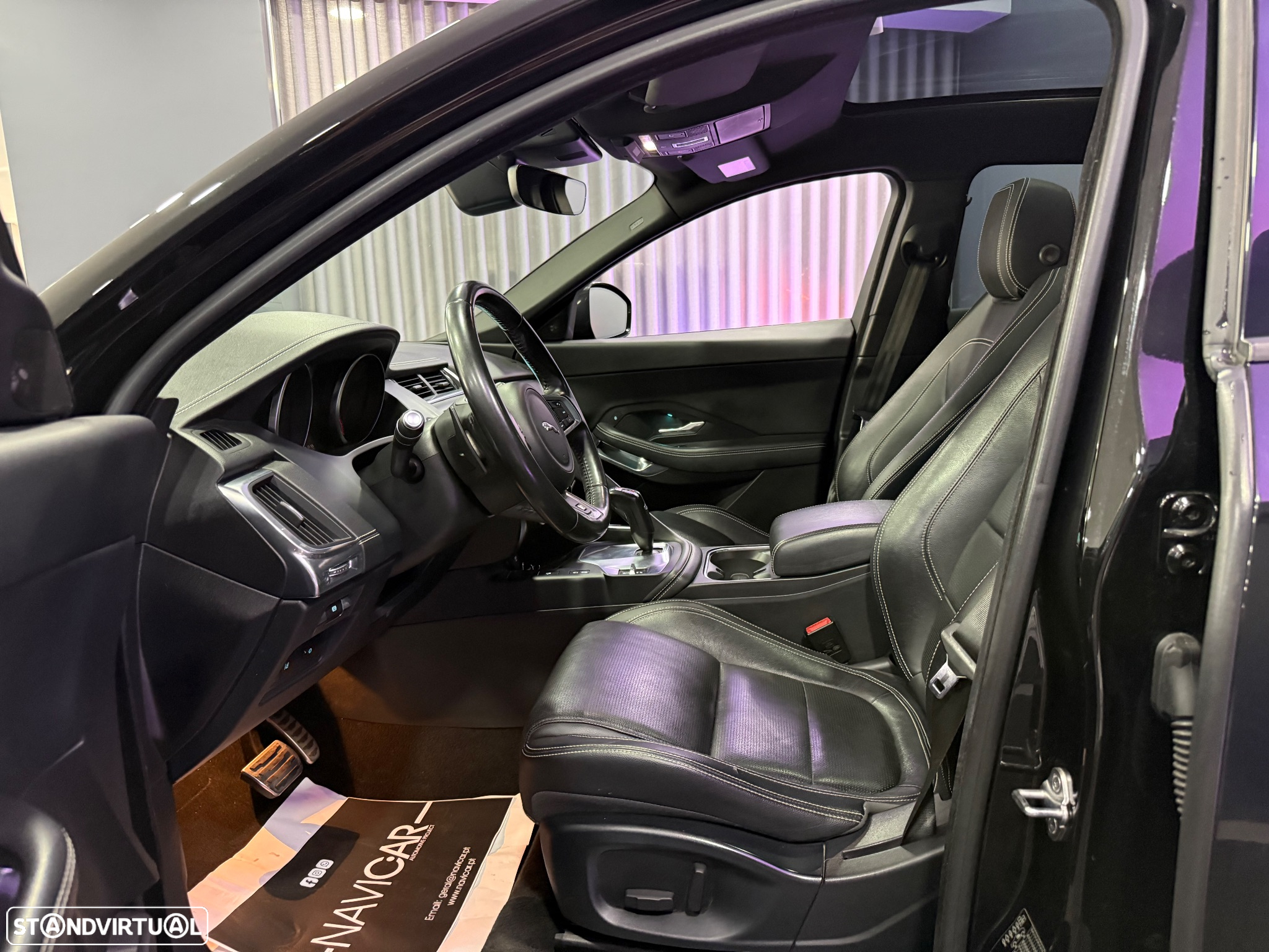 Jaguar E-Pace 2.0 i4D R-Dynamic S AWD Aut. - 19