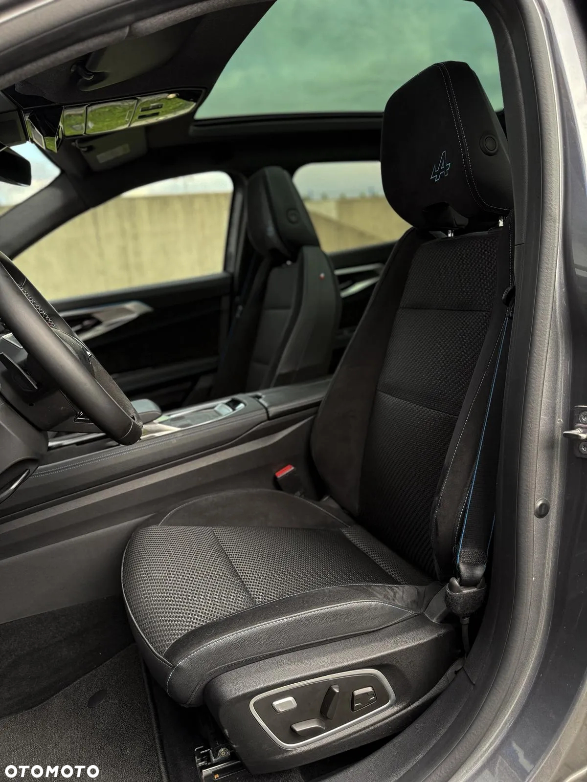 Renault Austral 1.2 E-Tech Full Hybrid 200 Iconic esprit Alpine MMT - 31