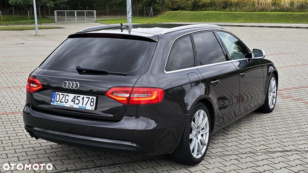 Audi A4 Avant 2.0 TDI - 10