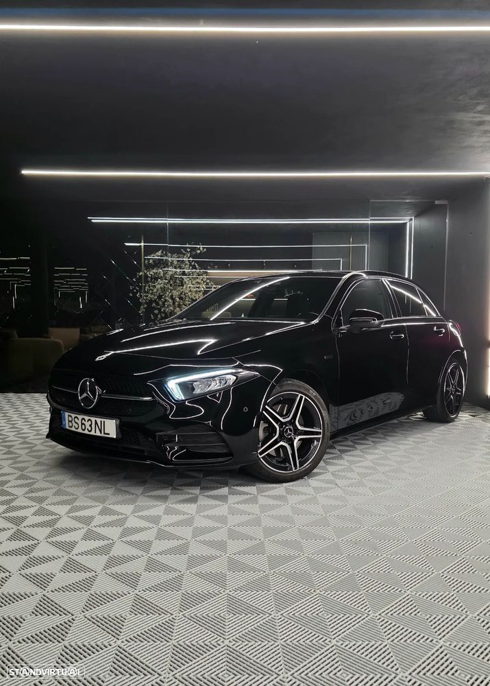 Mercedes-Benz A 250 e AMG Line - 5