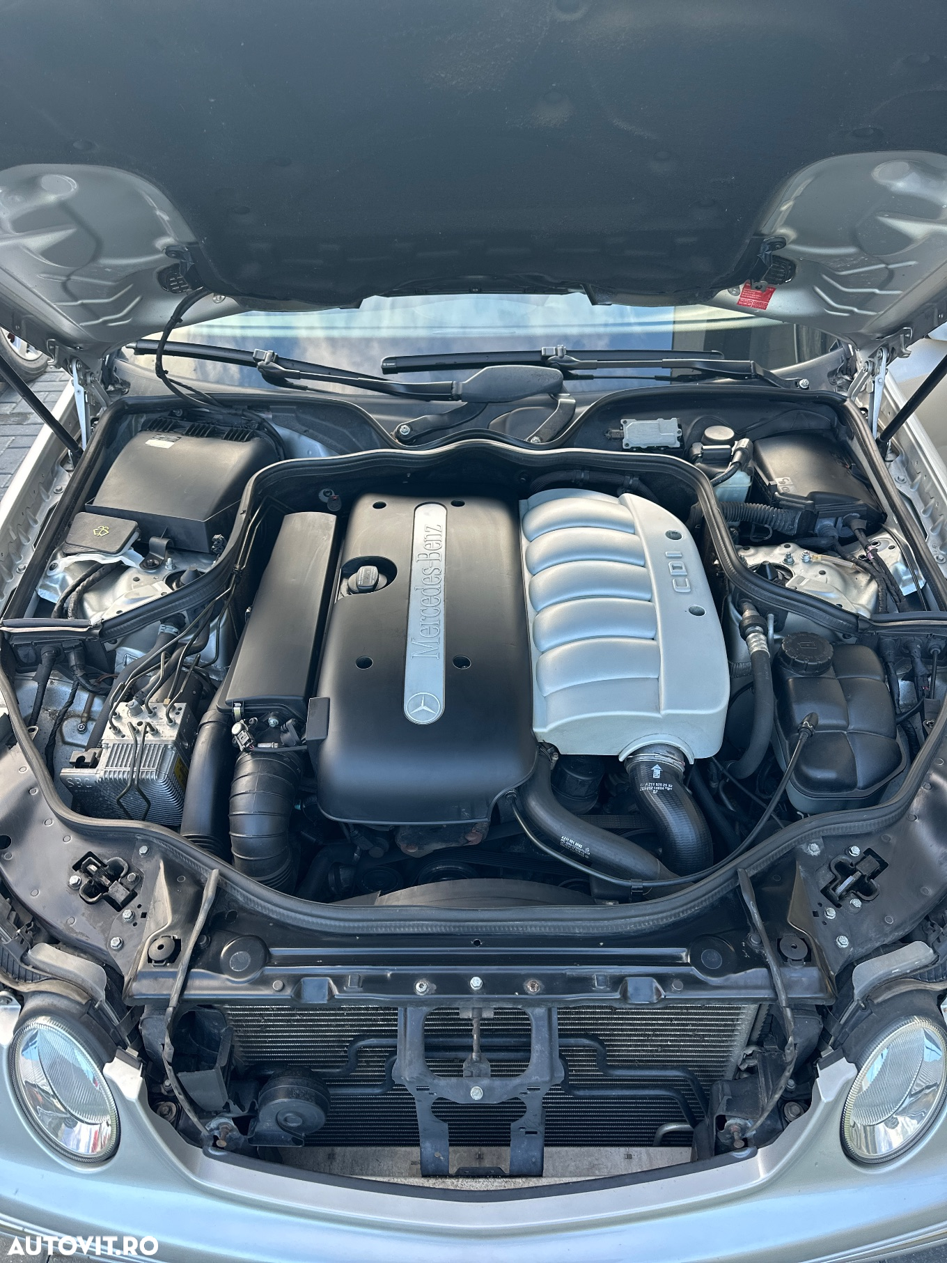 Mercedes-Benz E - 11