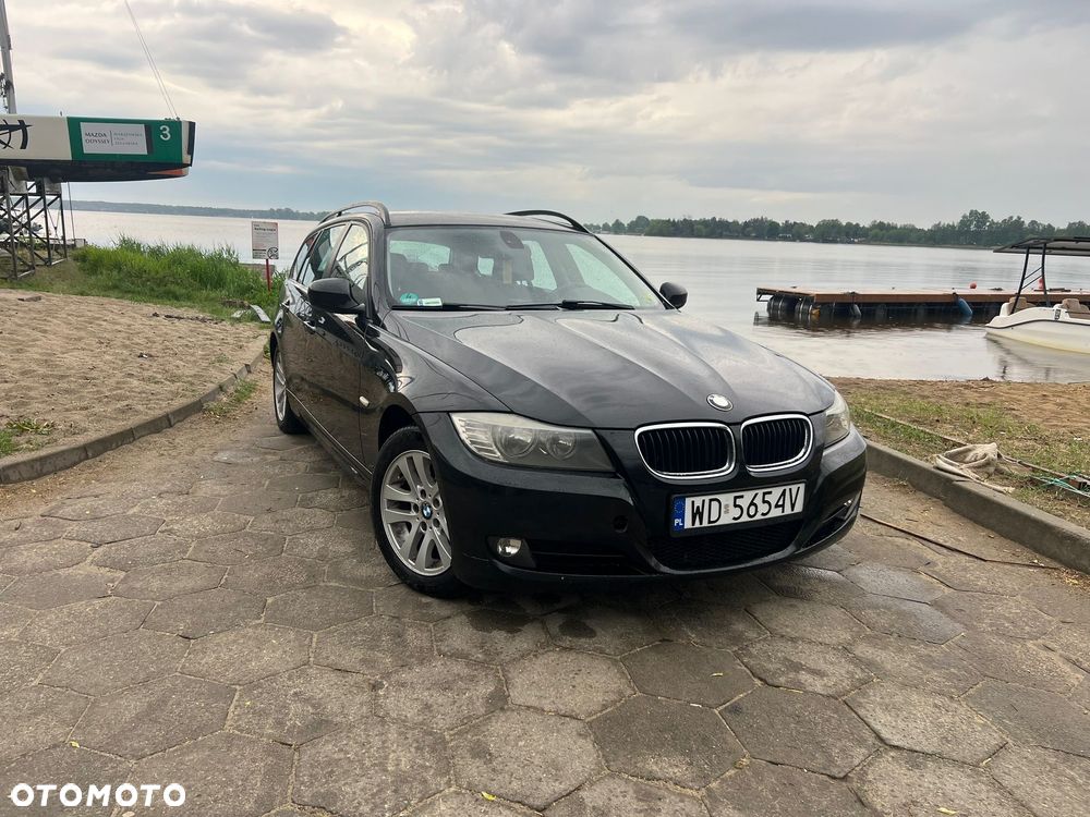 BMW Seria 3 318i - 3