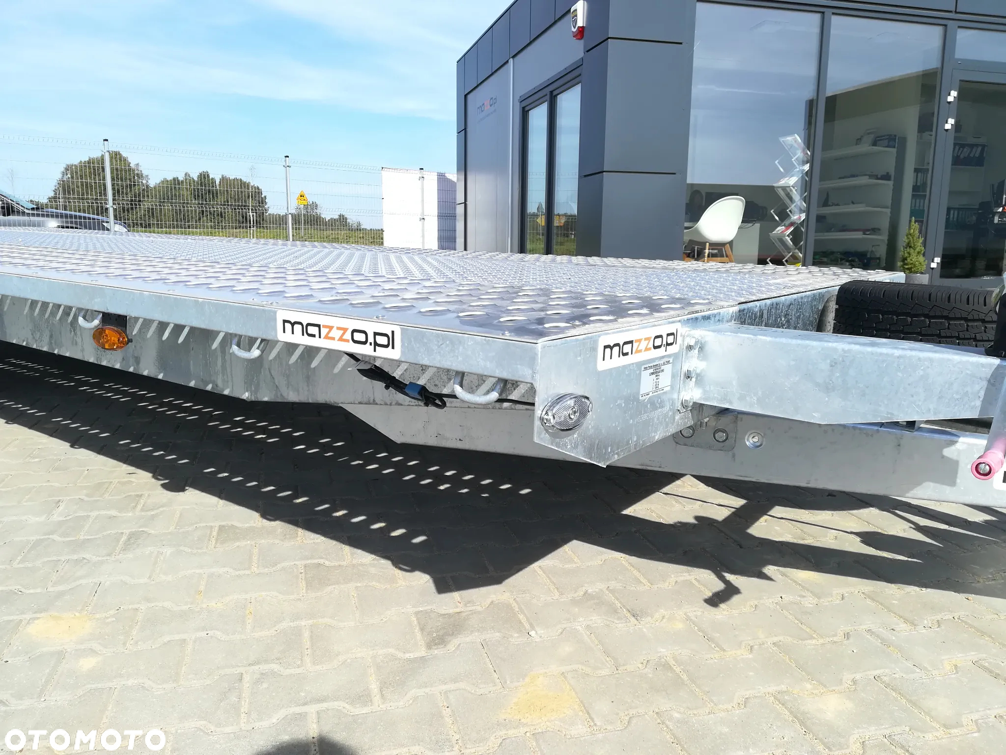 Niewiadów DOSTAWA 850x210cm Laweta trzyosiowa z podłogą aluminiową, kołem zapasowym, NAJAZDAMI i AMORTYZATORAMI! - 15
