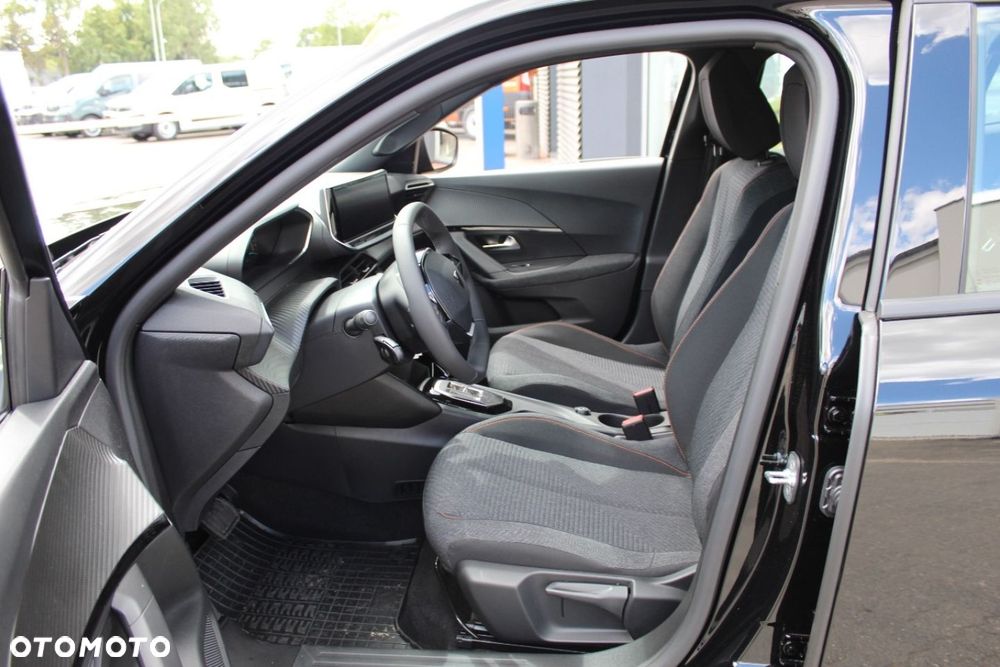 Peugeot 2008 - 13