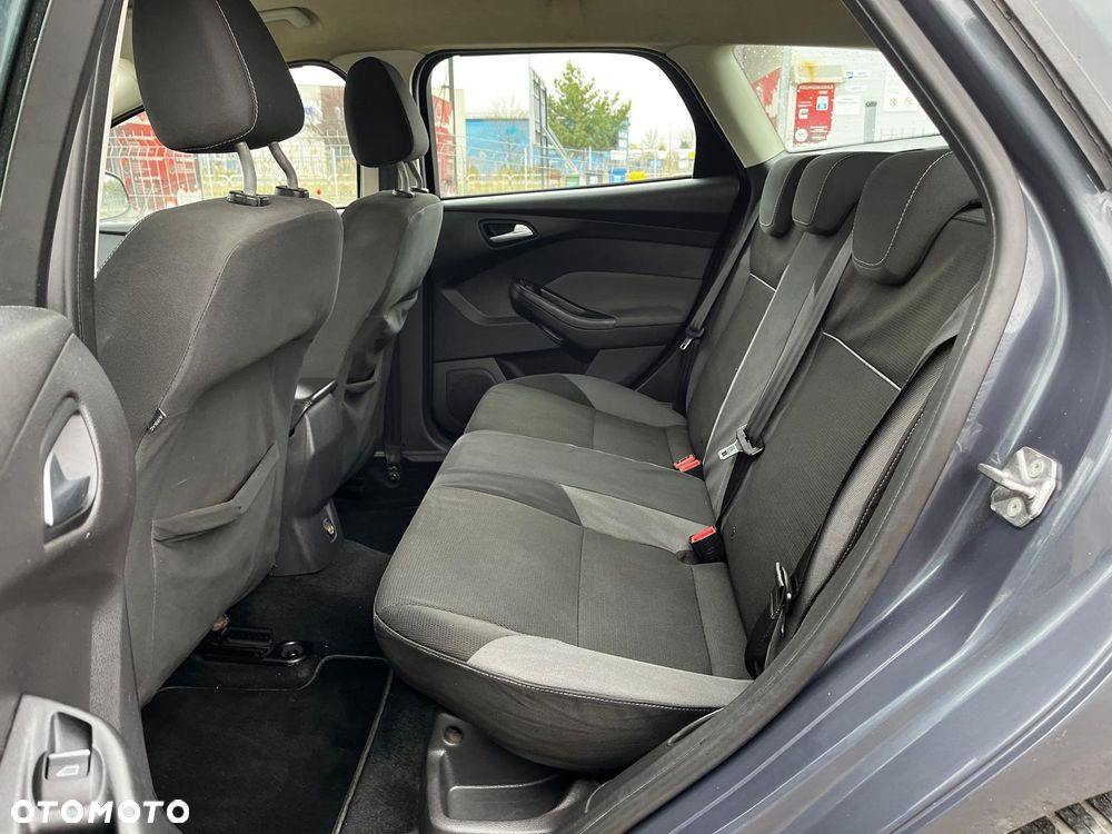 Ford Focus - 10