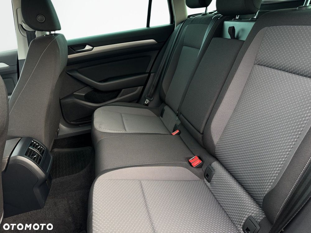 Volkswagen Passat Variant 1.5 TSI EVO Essence - 24