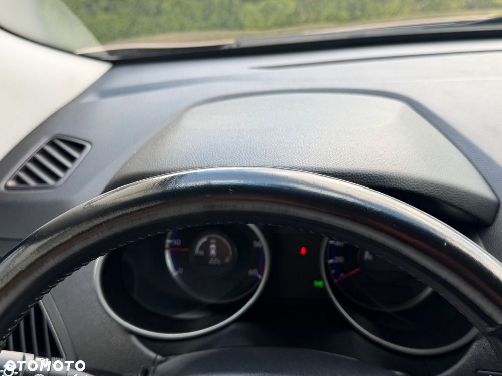 Hyundai ix35 1.7 CRDi 2WD Fifa World Cup Edition - 29