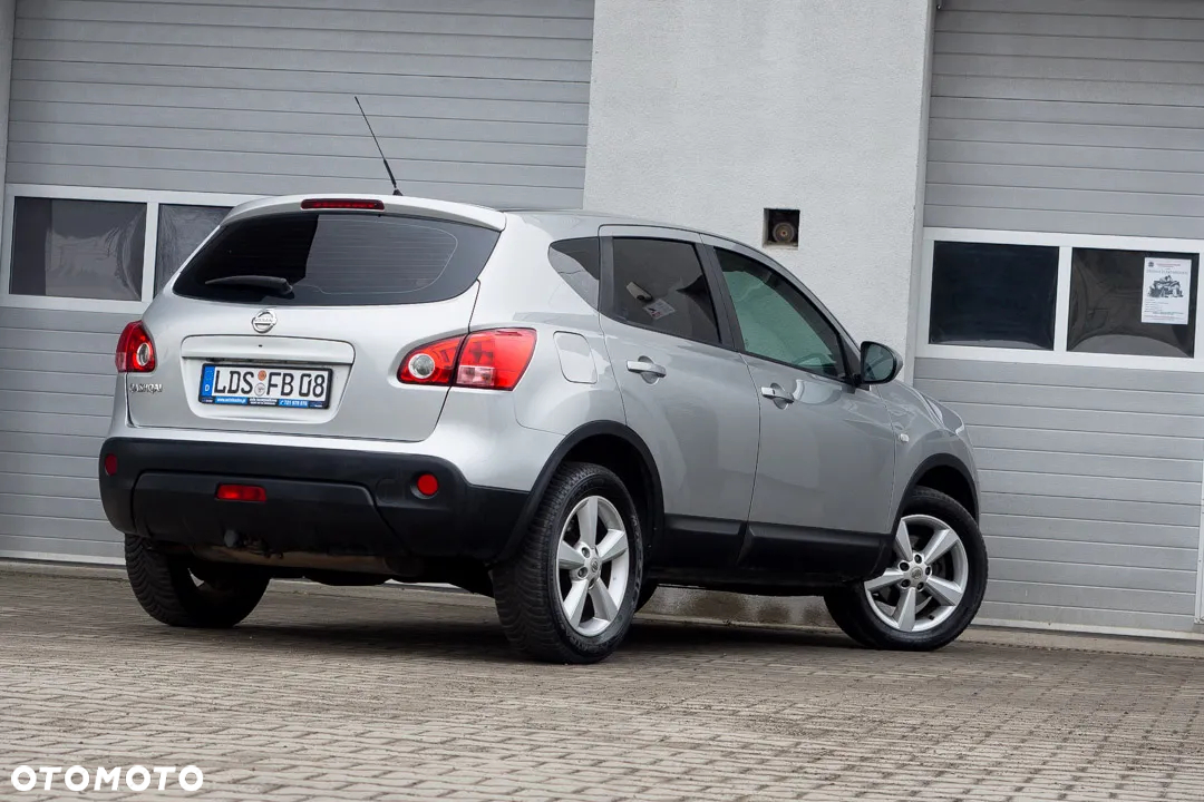 Nissan Qashqai 2.0 4x4 Tekna - 8