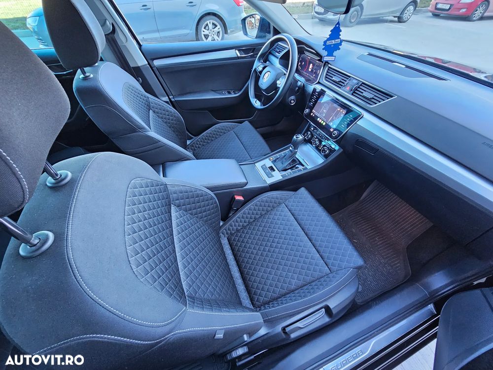 Skoda Superb 2.0 TDI DSG Sportline - 14